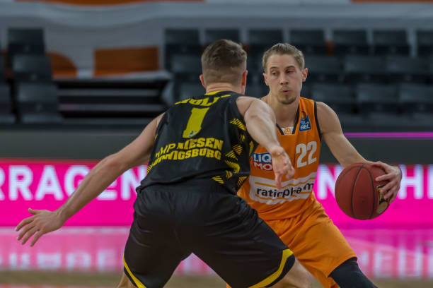 主帅科瓦奇 主帅科瓦奇